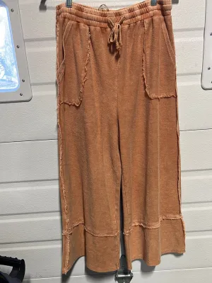 102390  CINNAMON MINERAL WASH WIDE LEG PANT