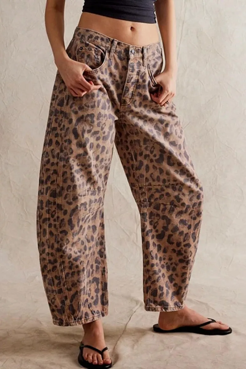 Chouyatou Barrel Jeans Women Wide Leg Cropped Jeans Y2k Mid Rise Baggy Jeans Boyfriend Denim Pants Harem Pants