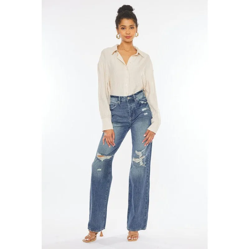 DISTRESSED JEANS