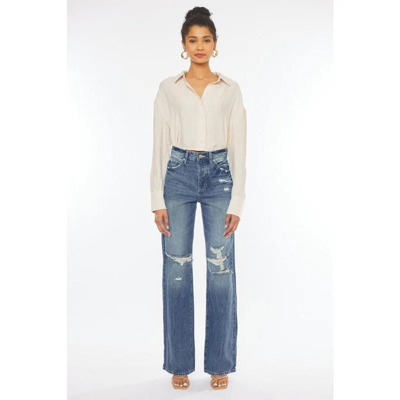 DISTRESSED JEANS