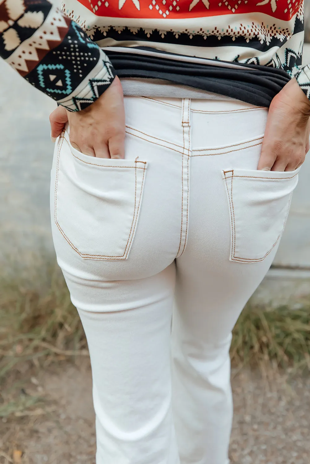 Light Washed Fly Flare Jeans