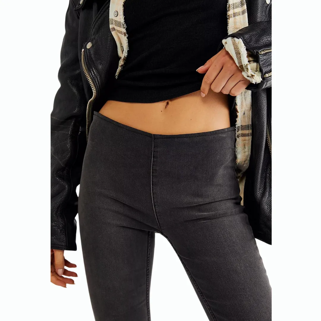 Penny Pull-On Solid Flare Jeans