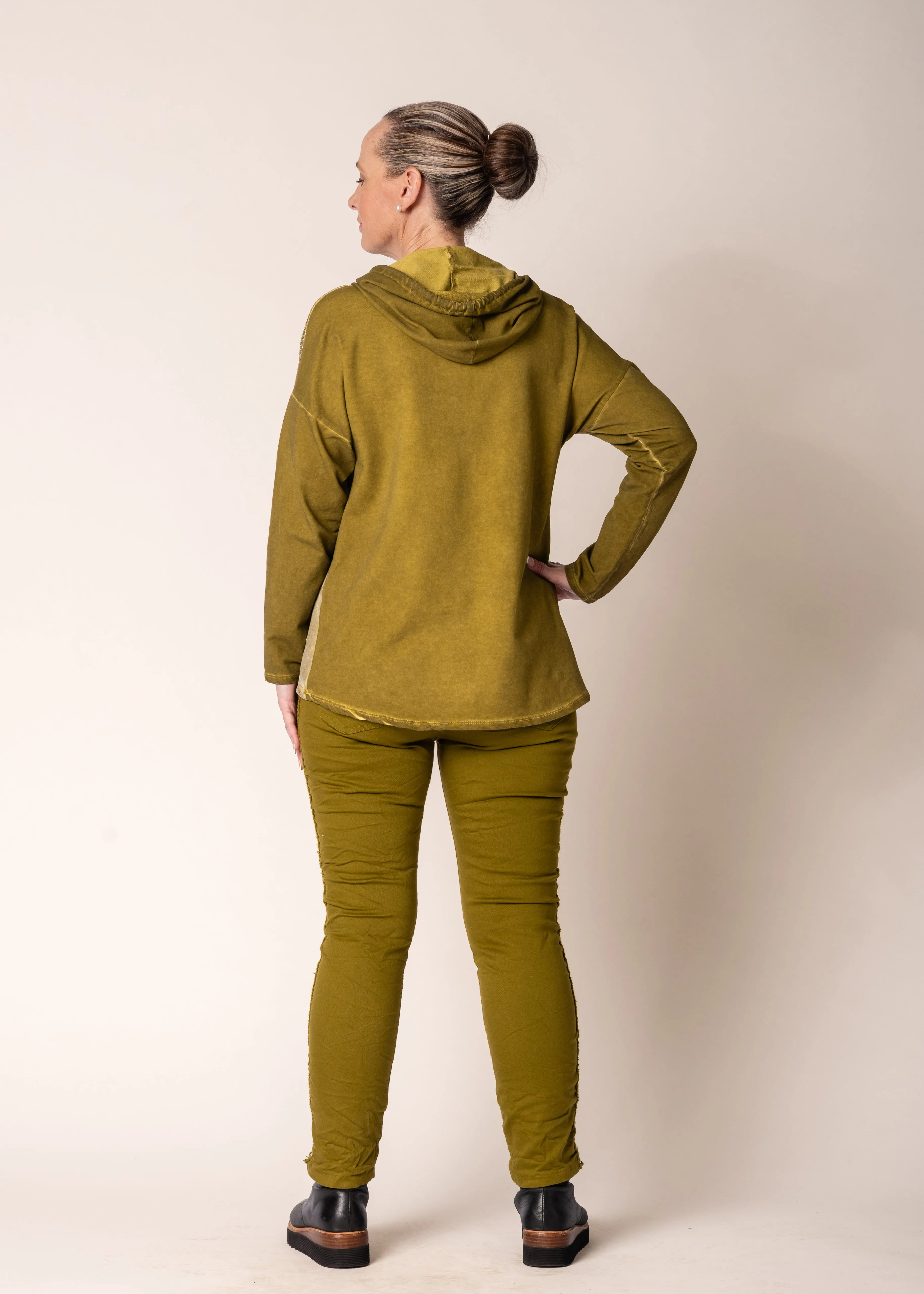Rika Top in Green Olive