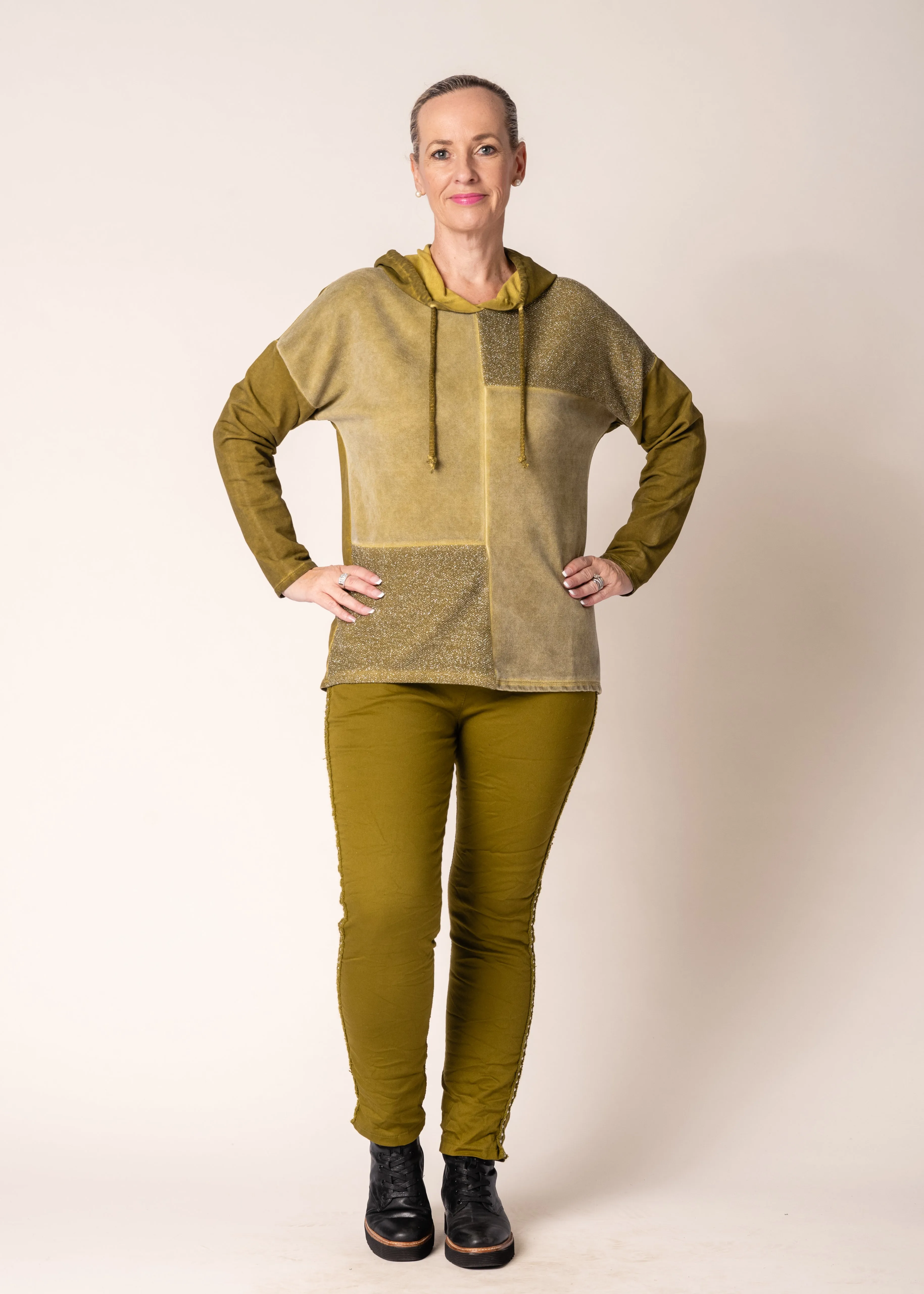 Rika Top in Green Olive