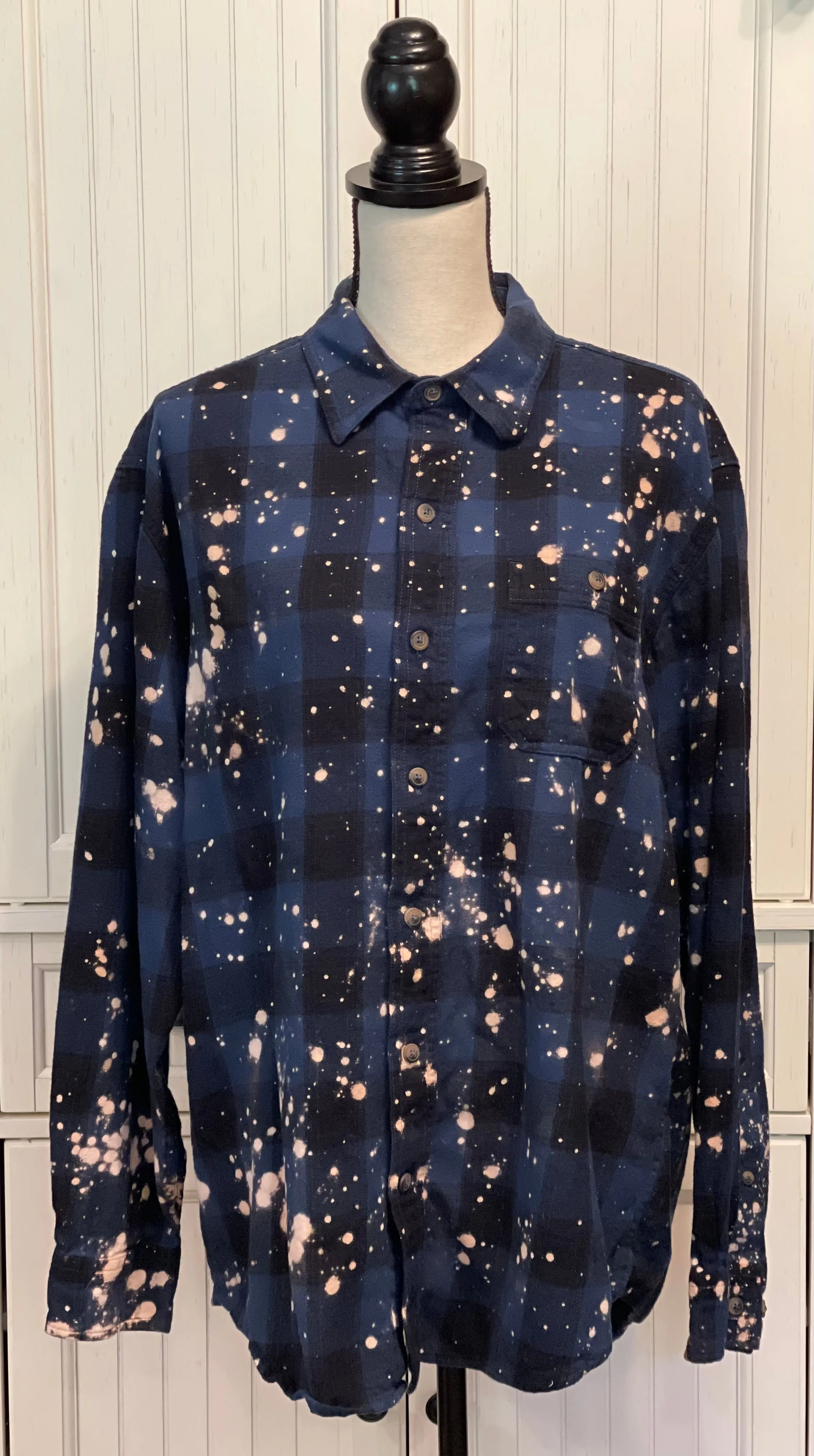 Sarah Distressed Flannel ~ Unisex Size Large