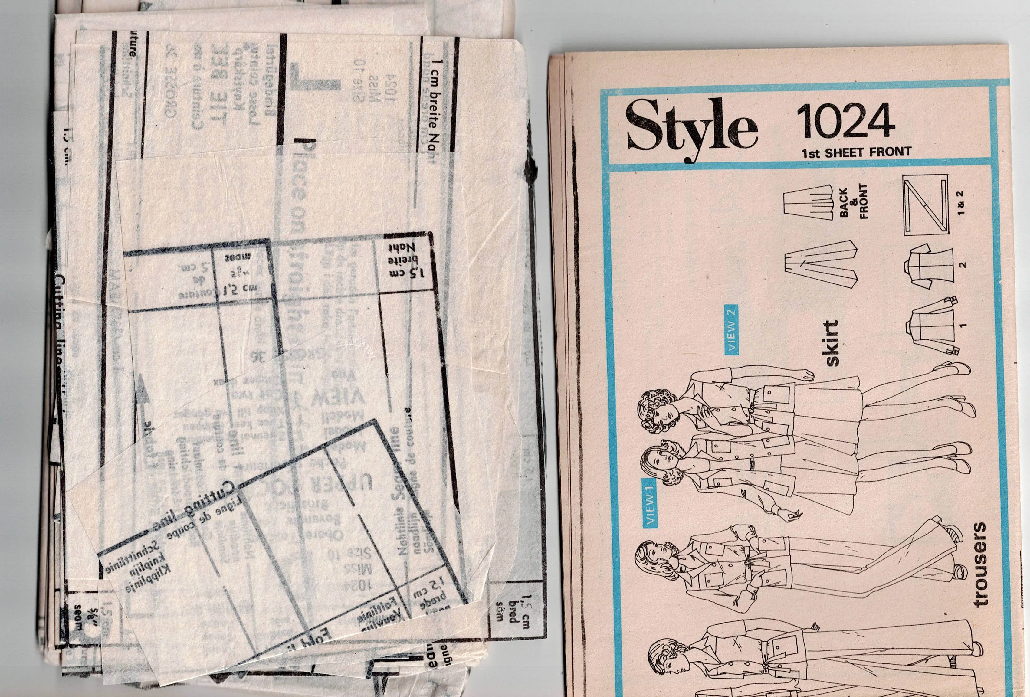 Style 1024 Womens Safari Style Shirt / Jacket Skirt & Pants 1970s Vintage Sewing Pattern Size 10 or 12