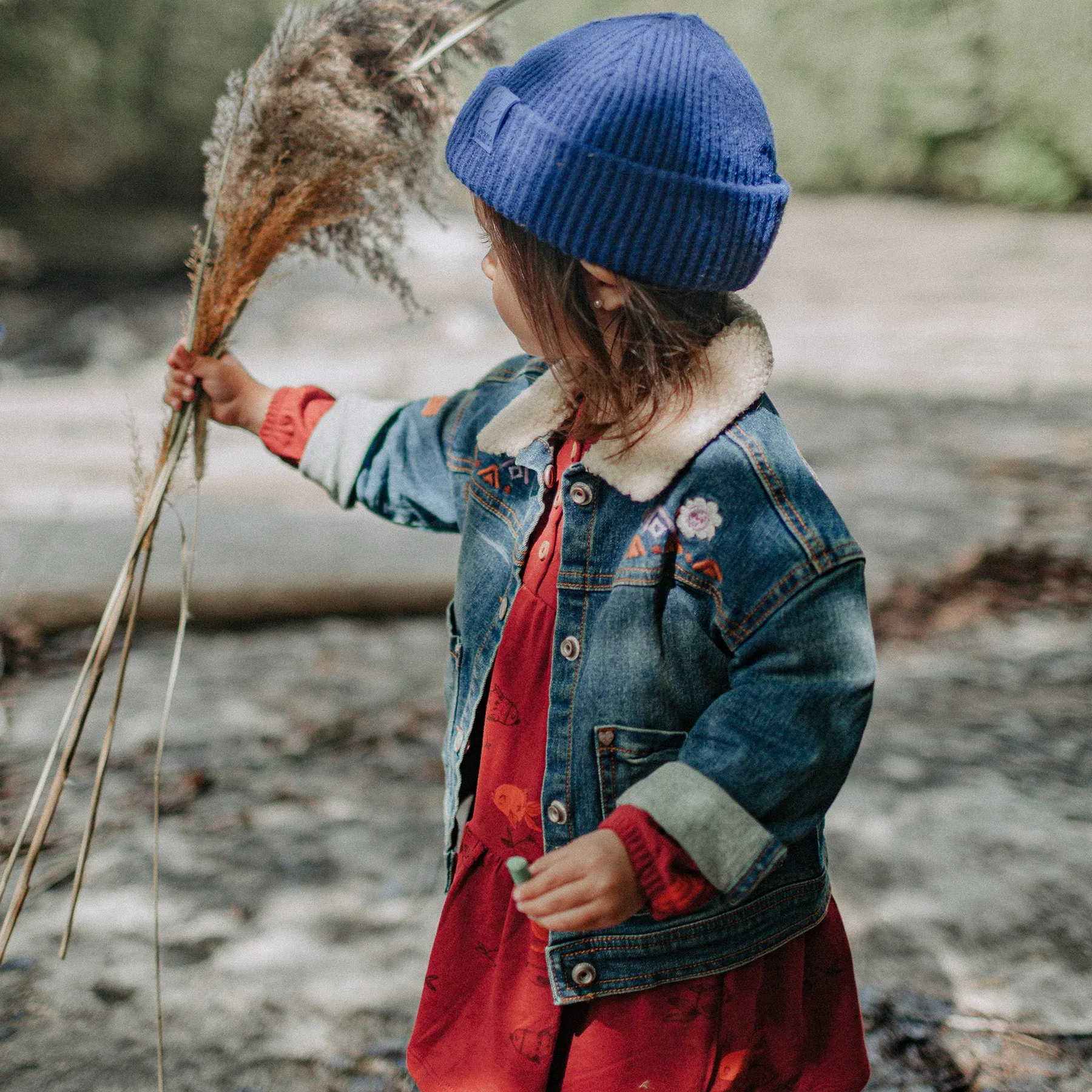 Veste en denim avec broderies, bébé || Denim jacket with embroidery, baby