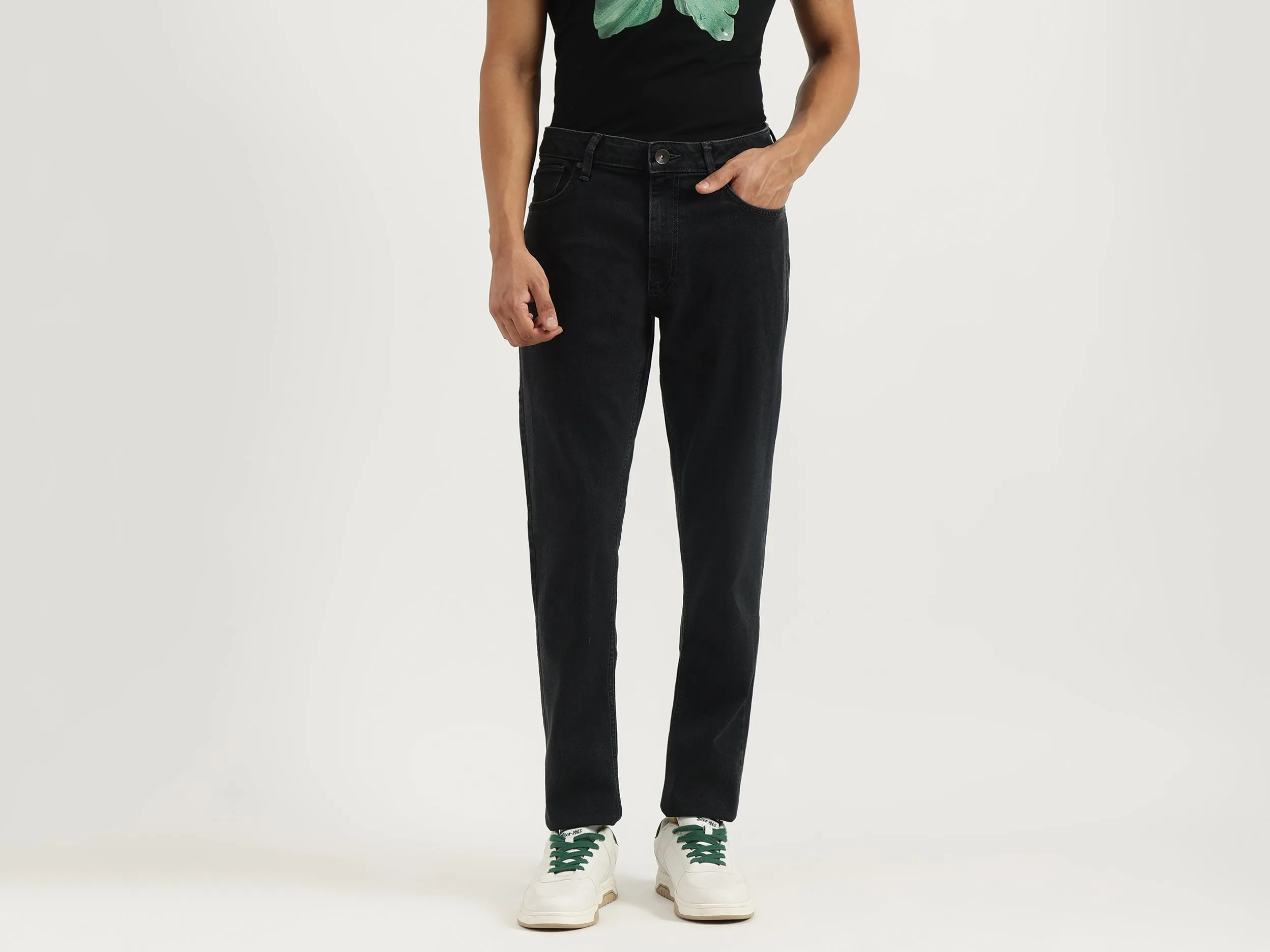 Washed Slim Jeans